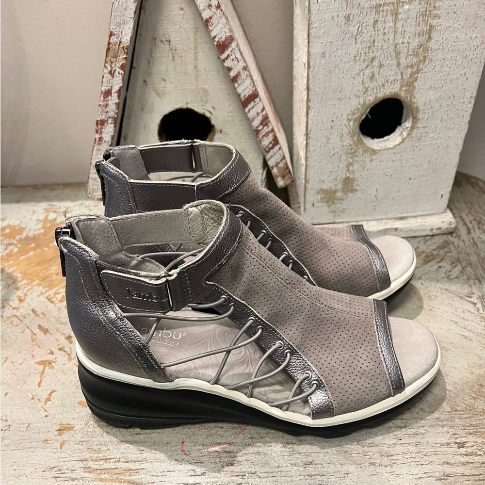 Jambu Metallic Gray Sporty Suede Strapey Sandals with Elastic Panels Open Toe - Picture 5 of 9